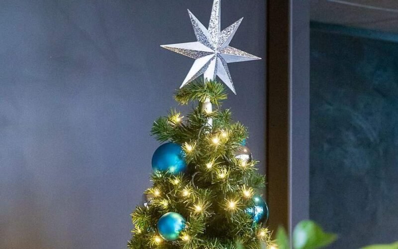 DIY Christmas Tree Topper Ideas