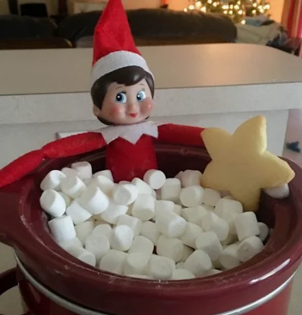 Elf in the Marshmallow Hot Tub