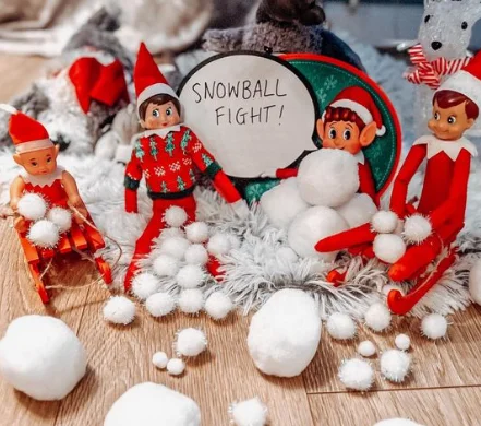 Easy Elf's Snowball War