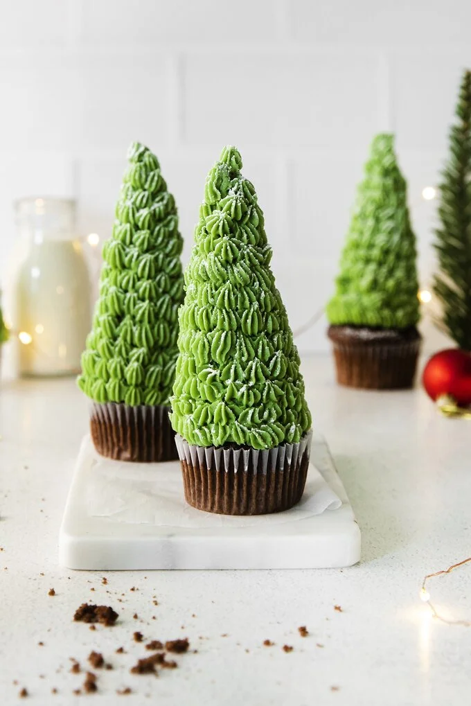 Tree-shaped Cupcake Decoration for Table