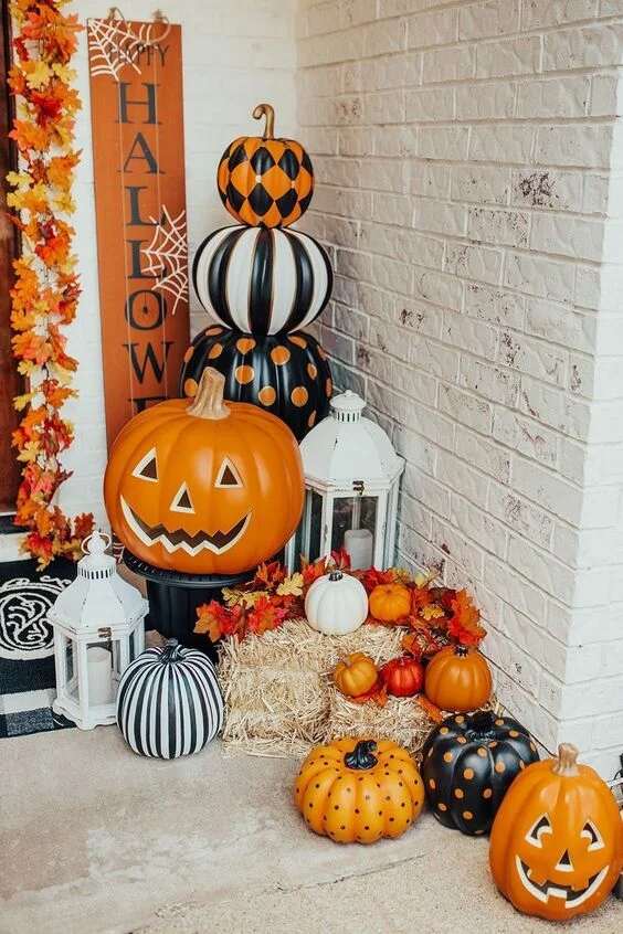 pumpkins on Front Porch