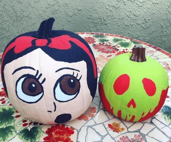 Snow White-Inspired Pumpkins